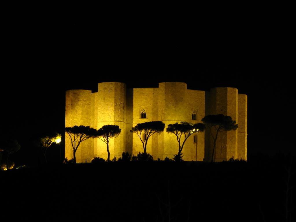 B&B Tramonto D'Oro Castel Del Monte (Apulia) Exterior photo